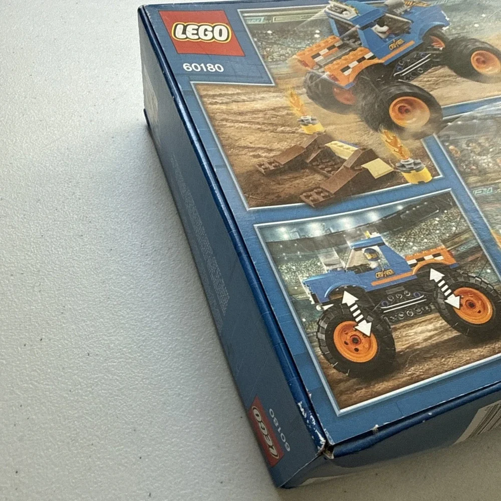 LEGO City Monster Truck 60180 Building Kit 192 Pieces Brand New